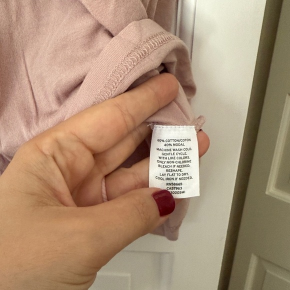 Caslon Soft Pink V-Neck Tank Top - size large - Picture 3 of 3